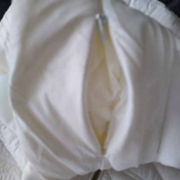 Women's quilted puffy vest NWOT Michael kors - Picture 4 of 9